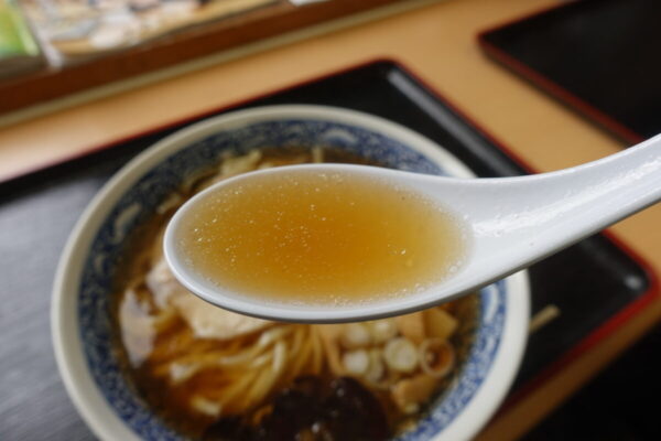 山人家 醤油ラーメン